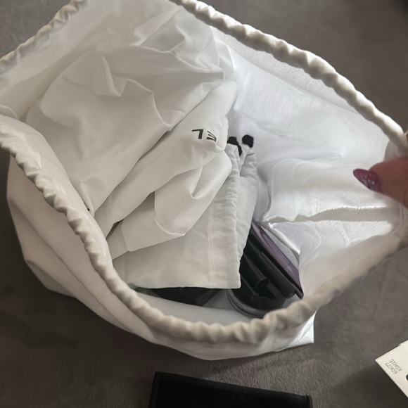 Chanel White Bag drawstring set - Picture 7 of 8